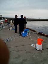 2007/5/10 小樽の埠頭釣り座風景