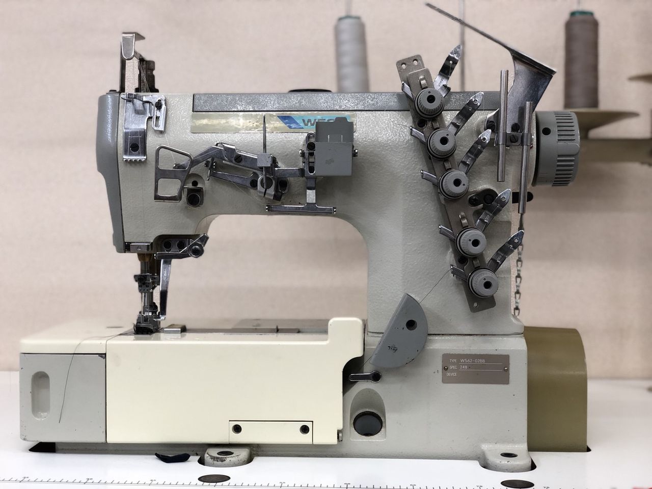 ペガサス製W562-02BB(3本針両面飾り縫いミシン)の ペガサス製W562-02BB(3本針両面飾り縫いミシン)の