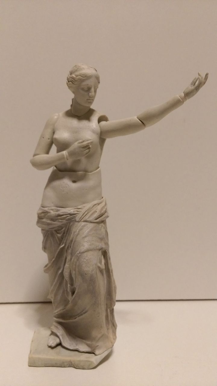 figma テーブル美術館 ミロのヴィーナス : だいこん畑