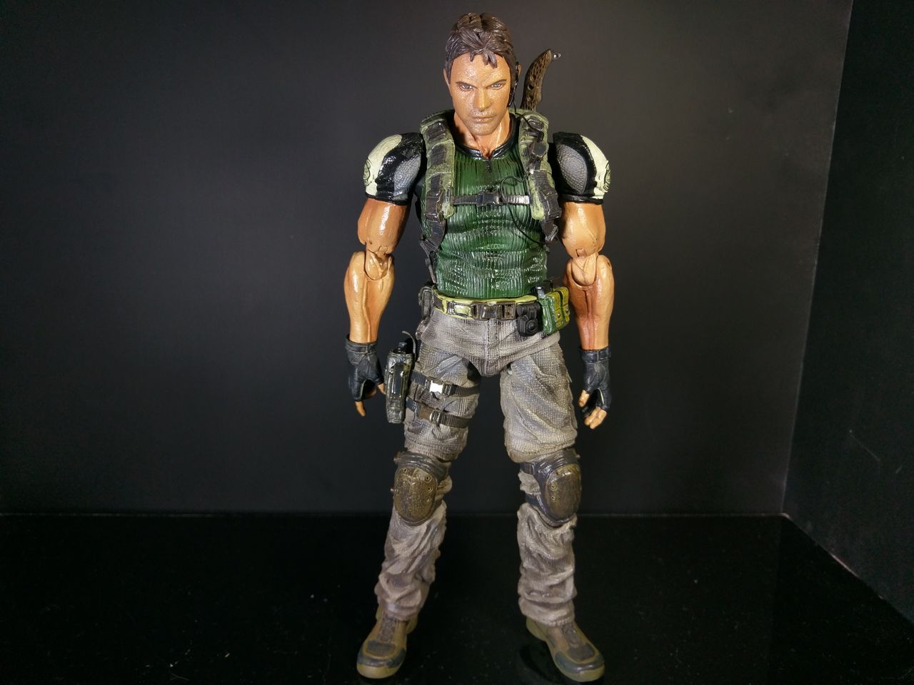 バイオハザード プレイアーツ アクションフィギュア クリス バイオハザード プレイアーツ アクションフィギュア クリス 【公式通販】