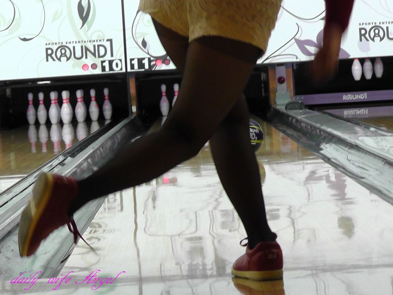 ボーリング  パンチラ ショーパンでボウリング : ☆ daily wife Angel☆ のblog