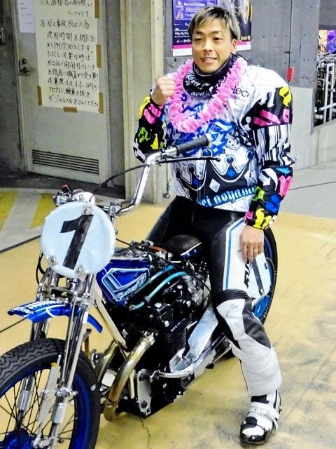 オート 川口スーパースター王座決定戦は青山周平が優勝 1枠から逃げ切って連覇達成 新吾捕物帳 三番勝負番外編 オート 川口スーパースター王座決定戦は青山周平が優勝 1枠から逃げ切って連覇達成 新吾捕物帳 三番勝負番外編