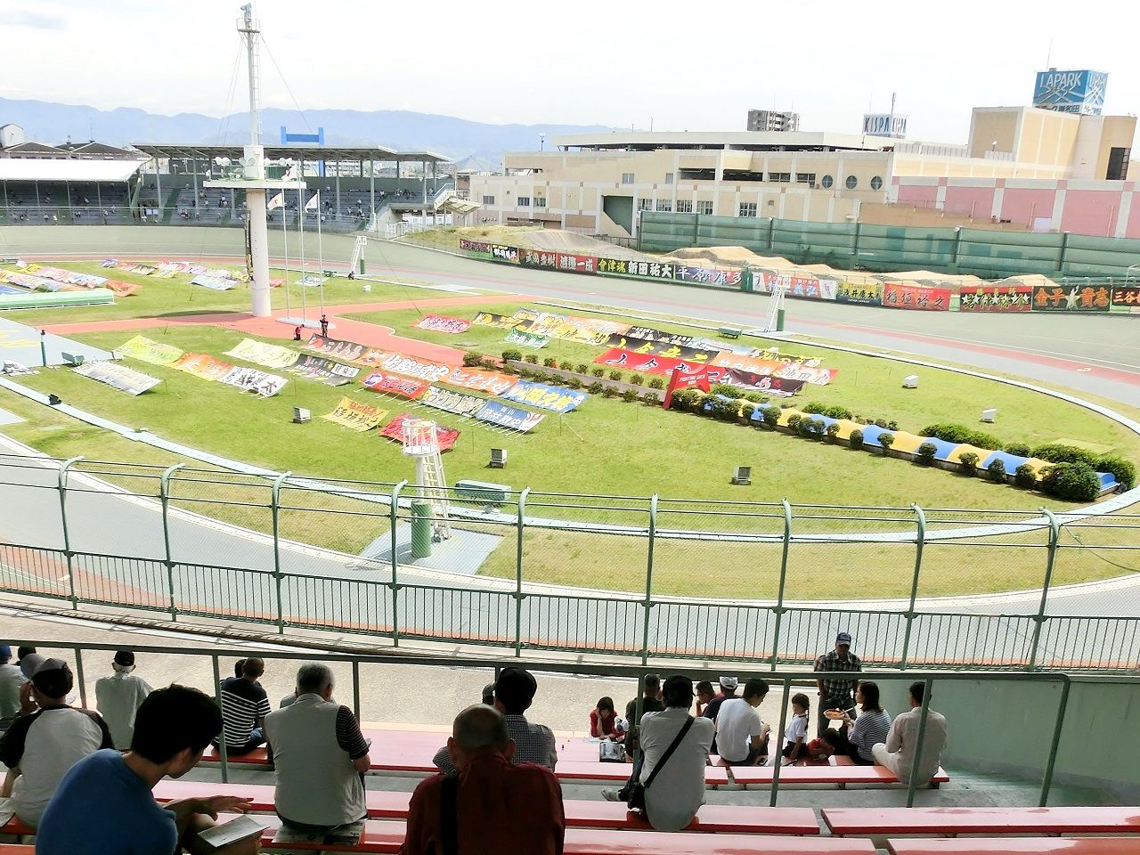 岸和田競輪「G1・第68回高松宮記念杯競輪」はあす(18日)決勝! 「新吾捕物帳」三番勝負番外編 岸和田競輪「G1・第68回高松宮記念杯競輪」はあす(18日)決勝! 「新吾捕物帳」三番勝負番外編
