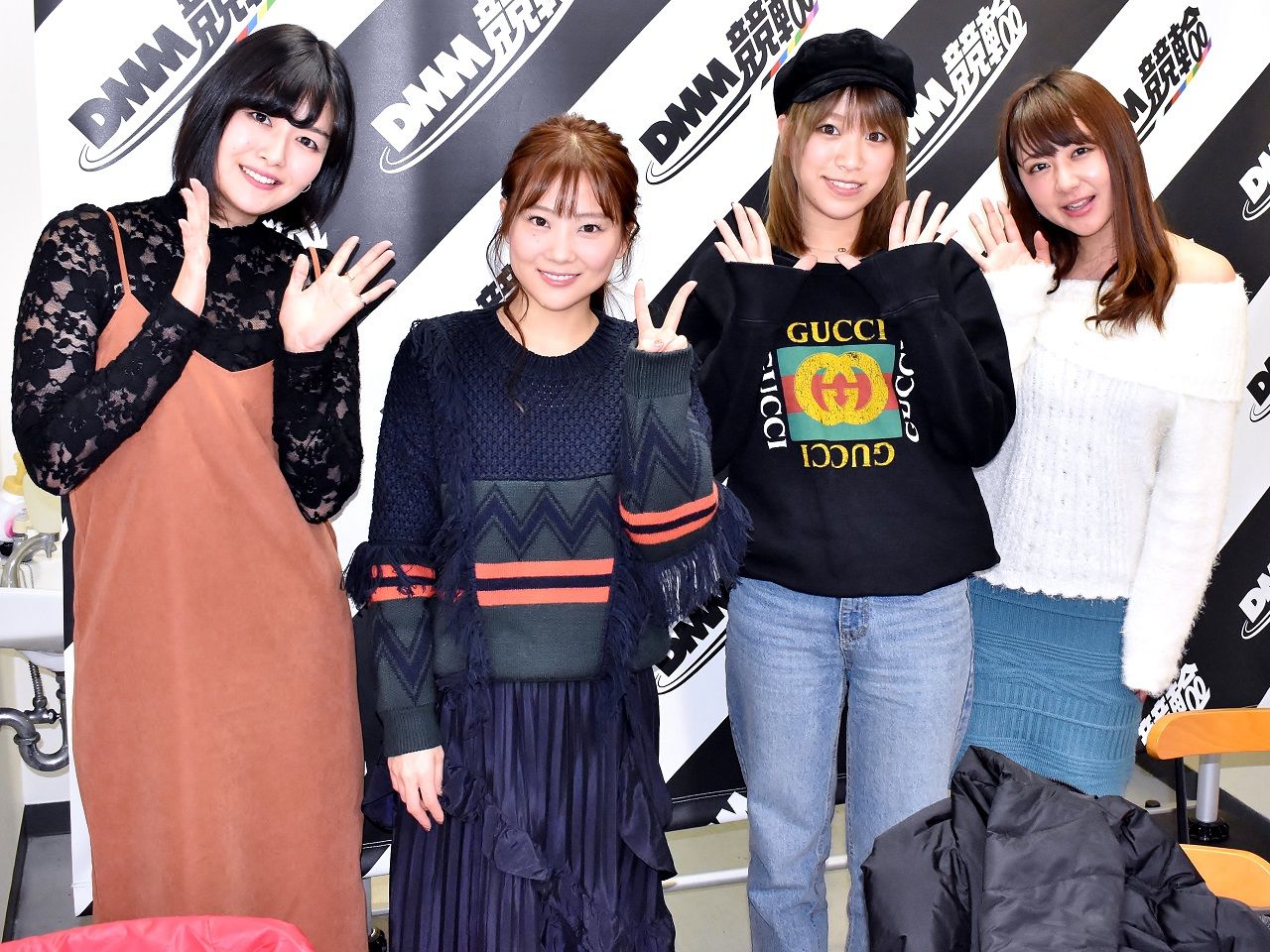 ｇｐ開催中の平塚競輪に重盛さと美が来場 めちゃイケ終了にも動じず 車券で臨時収入を 新吾捕物帳 三番勝負番外編