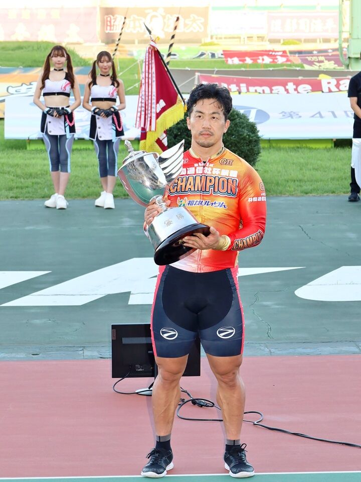 競輪】福井共同通信社杯で南修二がG2初制覇 近畿3番手回りから強襲
