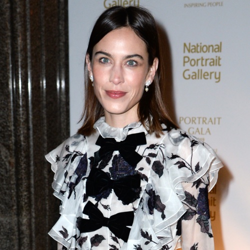 ジョニー・アイブがロンドンのナショナル・ポートレート・ギャラリーに登場