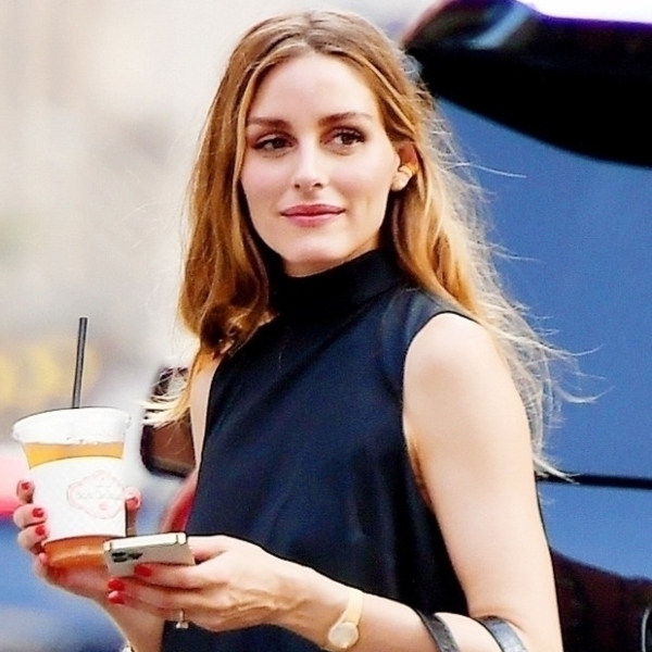 オリヴィア パレルモ エレガントなロングワンピースに刺繍ミュールを合わせた夏の30代ブラックコーデ 海外セレブファッションブログ 最新スナップ おしゃれ情報が盛り沢山 Dailycelebritydiary