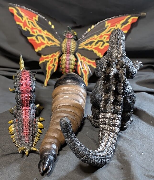 平成ゴジラVSシリーズ モスラ・バトラ幼虫（バンダイ）ソフビ3体