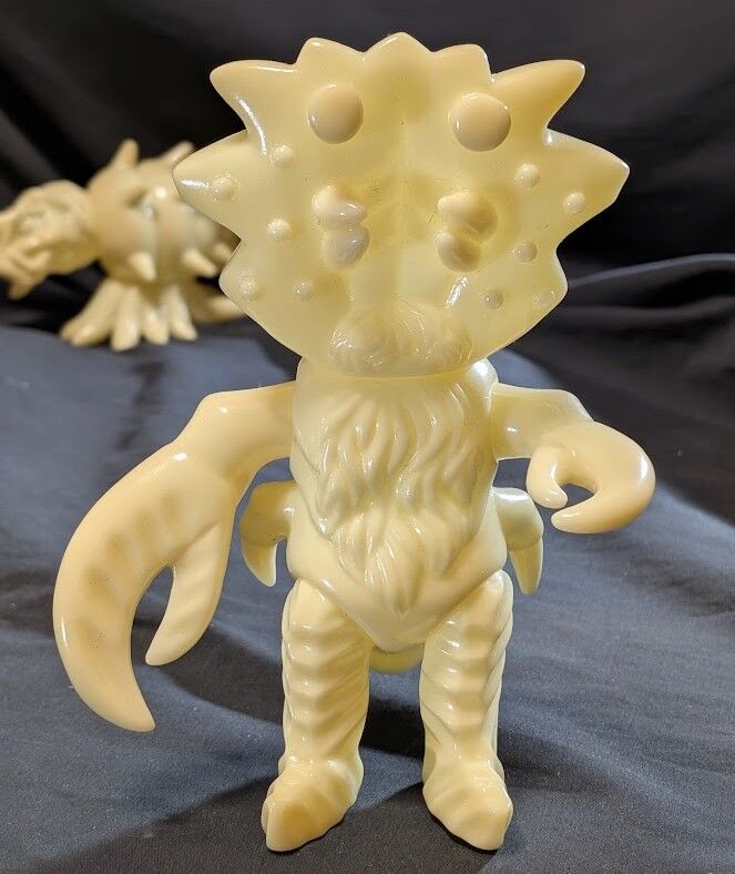 ザバミ＆ガガラ「仮面の忍者赤影」登場怪忍獣（マーミット）ビニパラ 蓄光版 ソフビ ザバミ＆ガガラ「仮面の忍者赤影」登場怪忍獣（マーミット）ビニパラ
