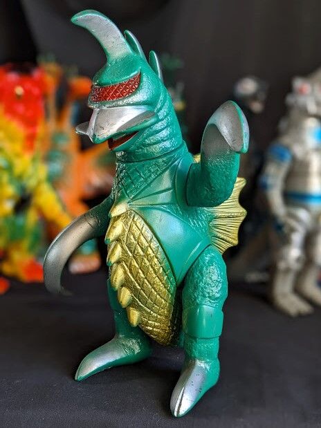 ブルマァク メガロ ブルー ゴジラ 1973 ソフビフィギュア 怪獣 墓場の