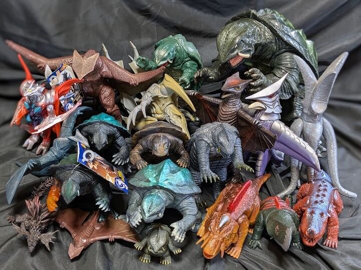 昭和～平成ガメラ＆登場怪獣（バンダイ）＆ビッグサイズソフビ他17体