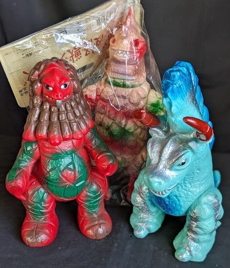 ゴルバゴス・オクスター他 帰ってきたウルトラマン登場怪獣（ブルマァク復刻）３体 ゴルバゴス・オクスター他 帰ってきたウルトラマン登場怪獣