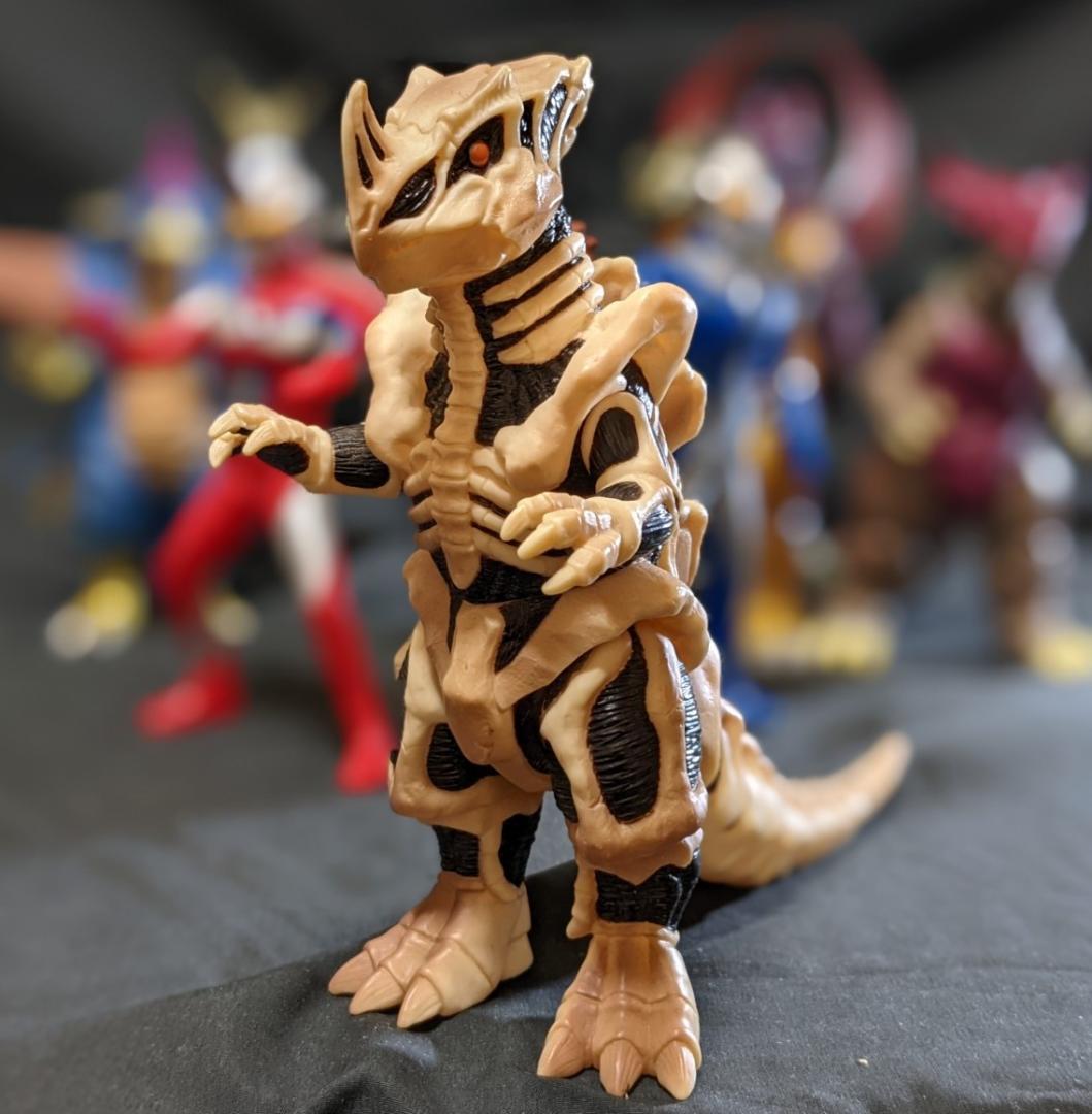 ウルトラマンコスモス＆登場怪獣・宇宙人ソフビフィギュア（バンダイ