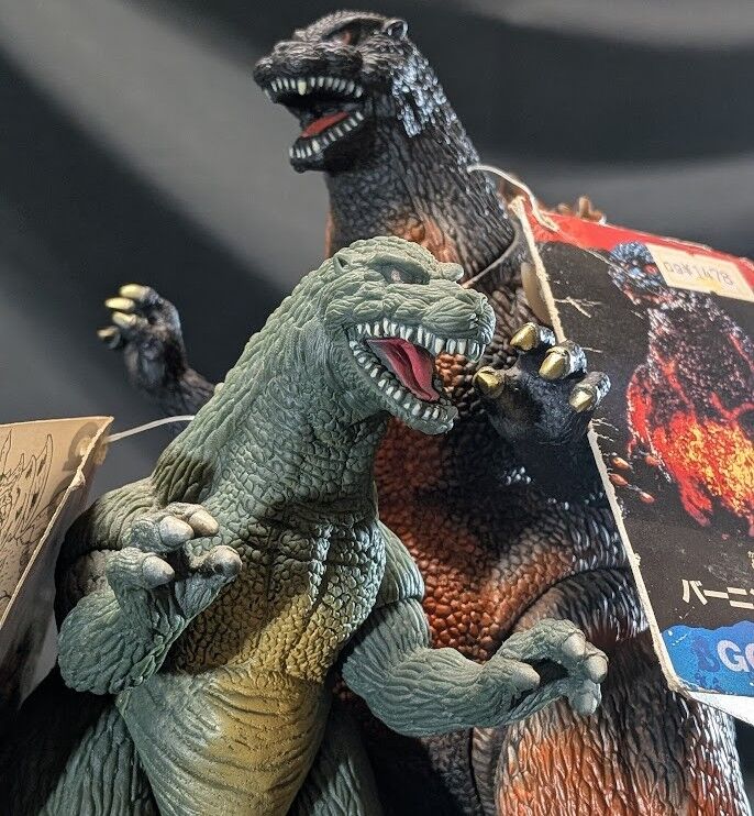 バーニングゴジラ＆ゴジラジュニア（バンダイ）タグ付ソフビフィギュア