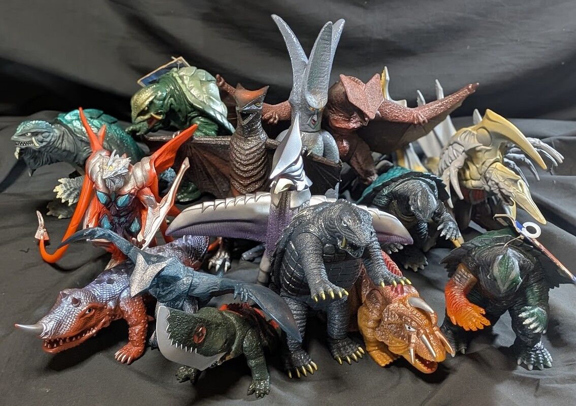 昭和～平成ガメラ＆対戦怪獣（バンダイ）ソフビフィギュア 