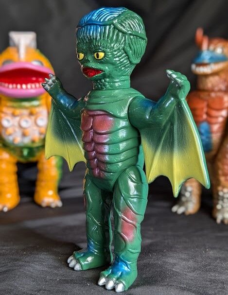 バクトン「キャプテンウルトラ」登場怪獣（マーミット）ソフビフィギュア Amazon.co.jp: Marmit マーミット キャプテンウルトラ 世紀の大怪獣