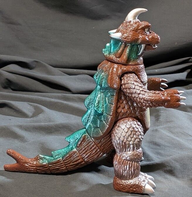 ゴメス「ウルトラQ」登場怪獣（やまなや怪獣郷）ソフビフィギュア