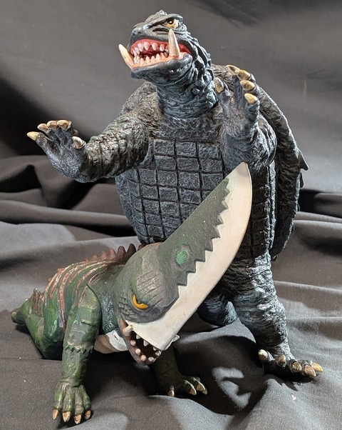 昭和ガメラ四足/二足用尻尾パーツ付＆ギロン（エクスプラス）ソフビ２体セット 昭和ガメラ四足/二足用尻尾パーツ付＆ギロン（エクスプラス）ソフビ2