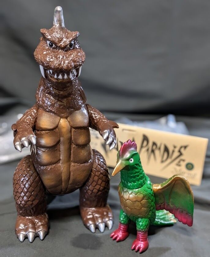 ゴメス＆リトラ「ウルトラQ」登場怪獣（マーミット）ビニール