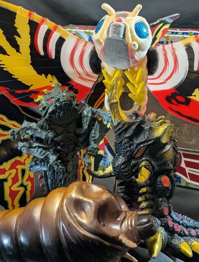モスラ＆バトラ幼虫・成虫「ゴジラvsモスラ」登場（バンダイ