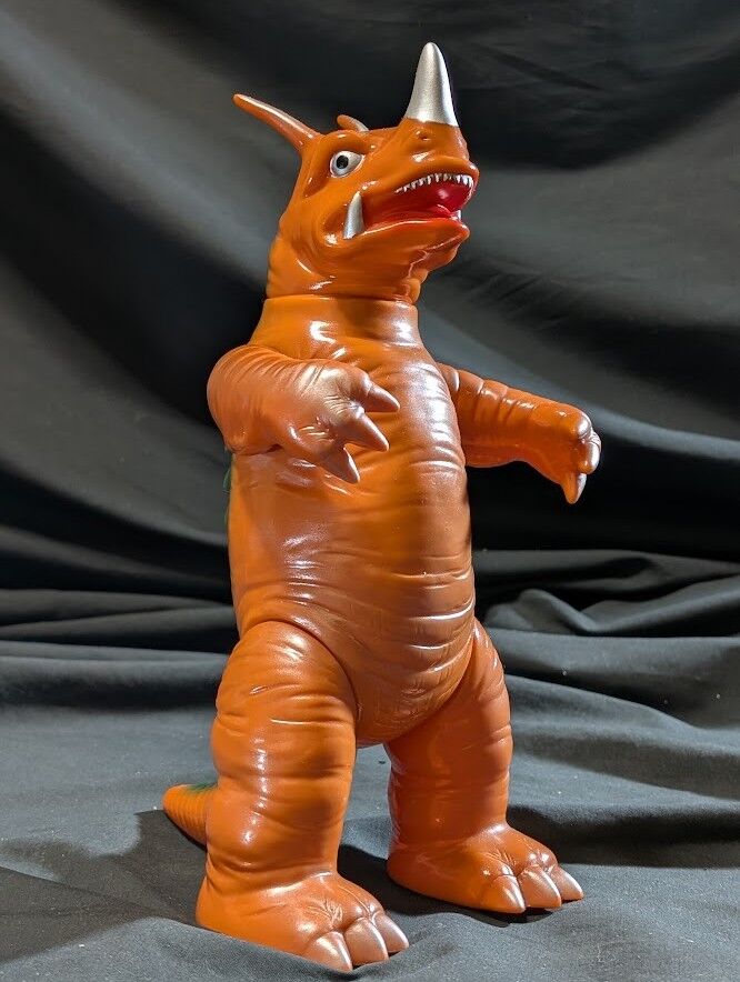 ネロンガ「ウルトラマン」登場怪獣（ブルマァク復刻）ソフビフィギュア