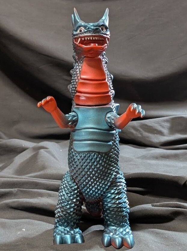ベムラー「ウルトラマン」登場怪獣（M1号）ソフビフィギュア赤茶色