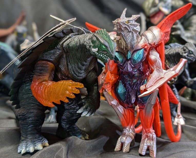 昭和～平成ガメラ＆登場怪獣（バンダイ）＆ビッグサイズソフビ他17体
