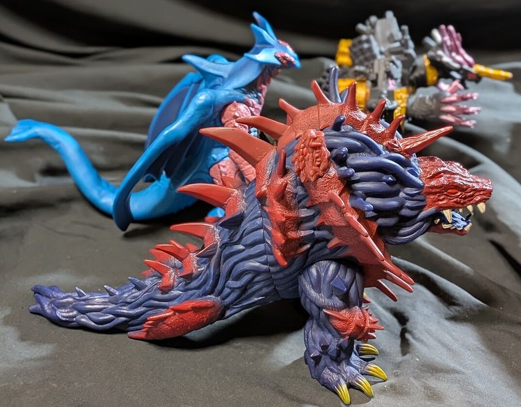 マガタノオロチ・ゼガン・ギルバリス（バンダイ）DXソフビフィギュア3