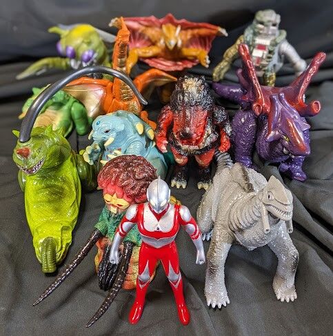 バンダイ　帰ってきたウルトラマン　怪獣12体セット　ソフビ バンダイ 帰ってきたウルトラマン 怪獣12体セット ソフビ - メルカリ