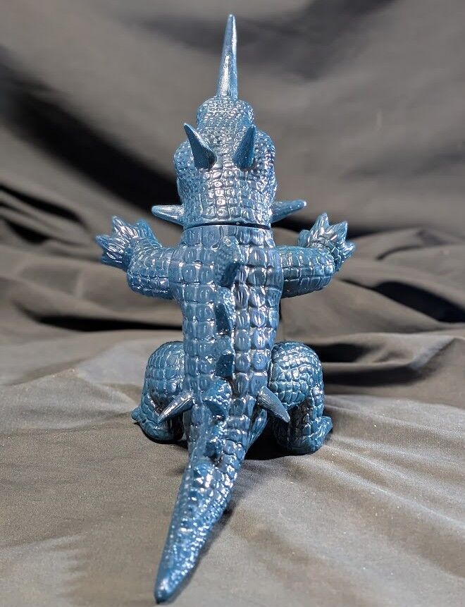 バルゴン 昭和ガメラ対戦怪獣（マルサン・日東復刻）未塗装 ソフビ