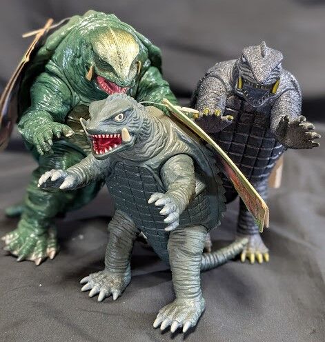 昭和～平成ガメラ（バンダイ）タグ付ソフビフィギュア3体セット