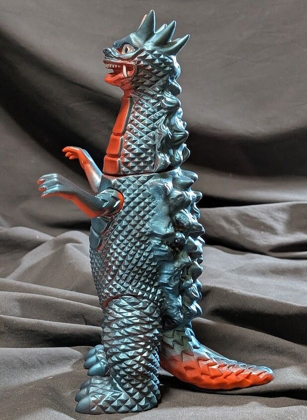 ベムラー「ウルトラマン」登場怪獣（M1号）ソフビフィギュア赤茶色
