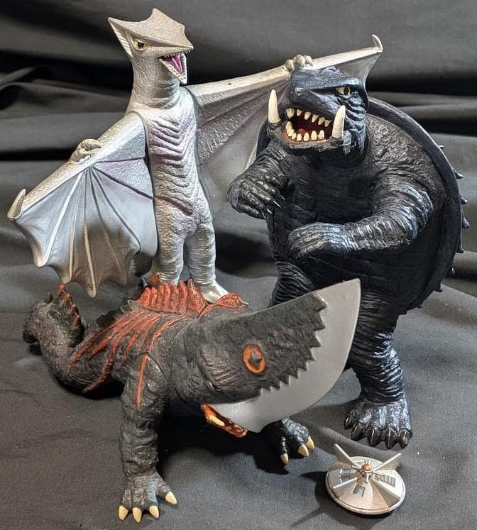 ガメラ対ギャオス【宇宙ギャオス　フィギュア未開封】 昭和ガメラ＆宇宙ギャオス（セガ・エクスプラス）ソフビフィギュア2体