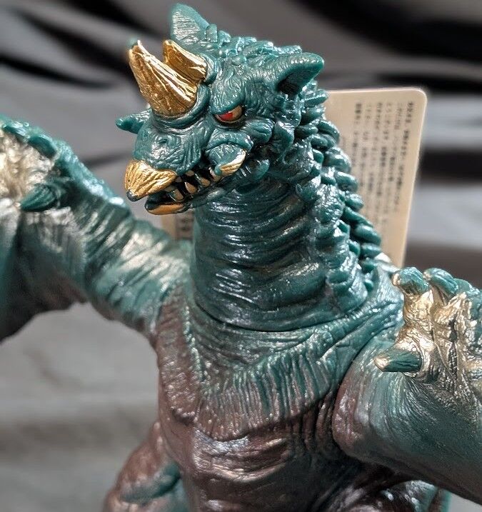 チャンドラー「ウルトラマンパワード」登場（バンダイ）タグ付 ソフビ