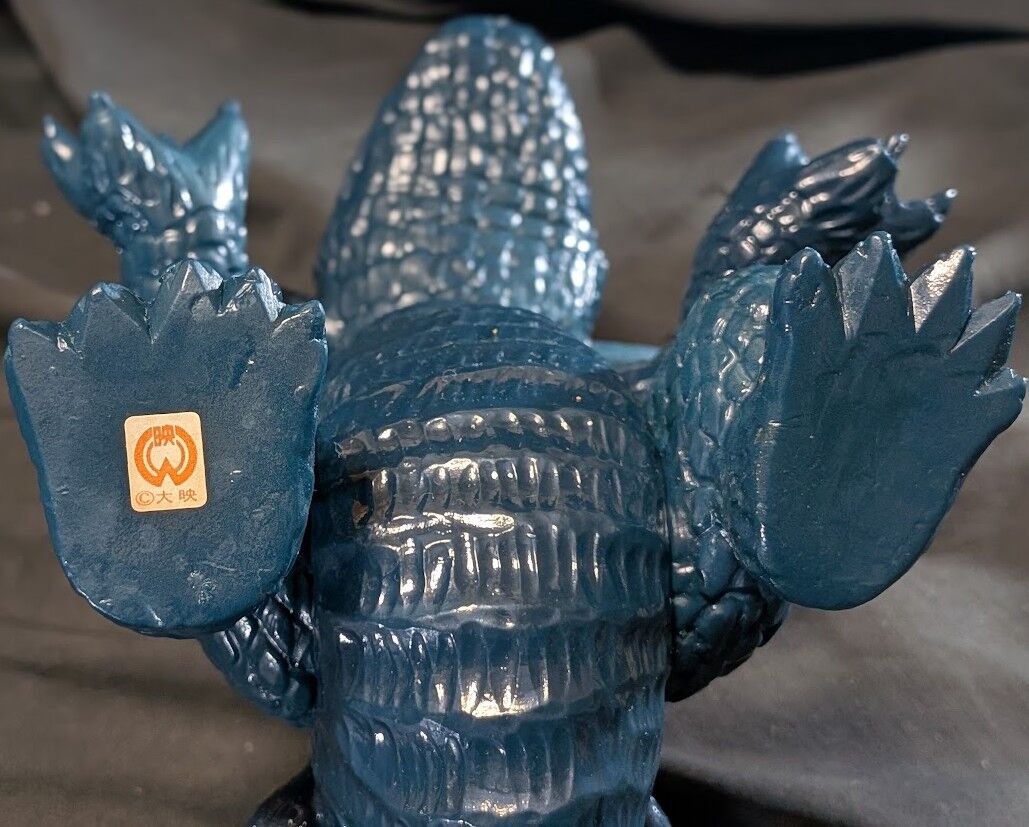 バルゴン 昭和ガメラ対戦怪獣（マルサン・日東復刻）未塗装 ソフビ