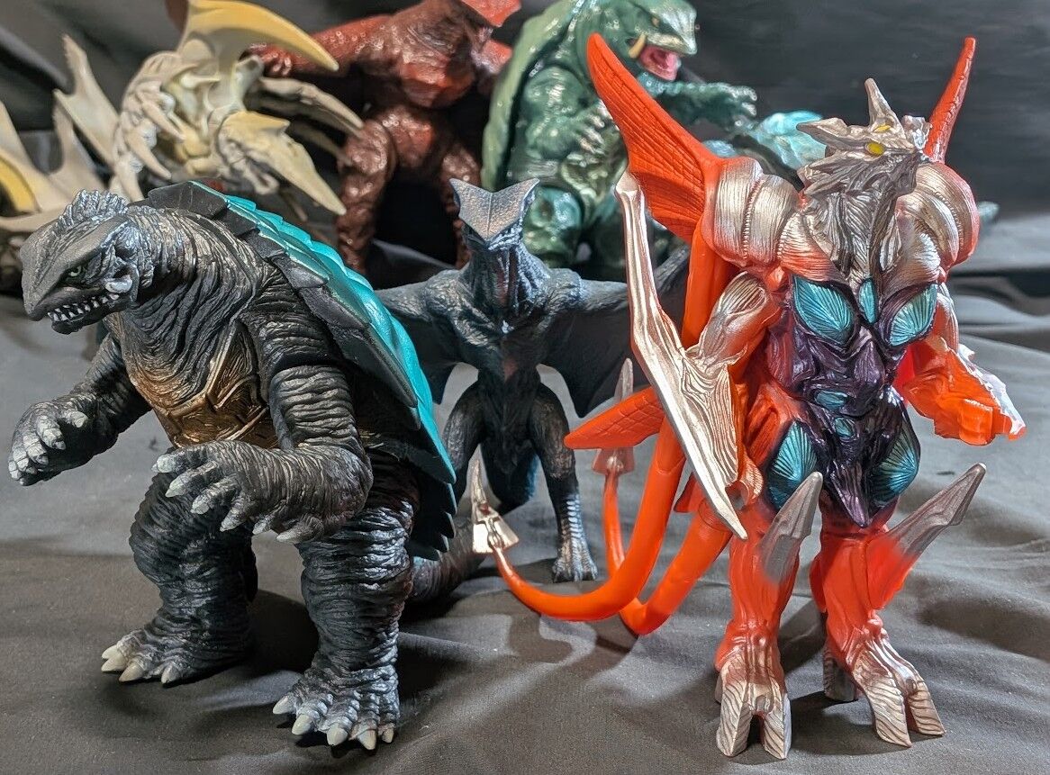 平成ガメラ＆対戦怪獣（バンダイ）ソフビフィギュア7体セット : 恐竜