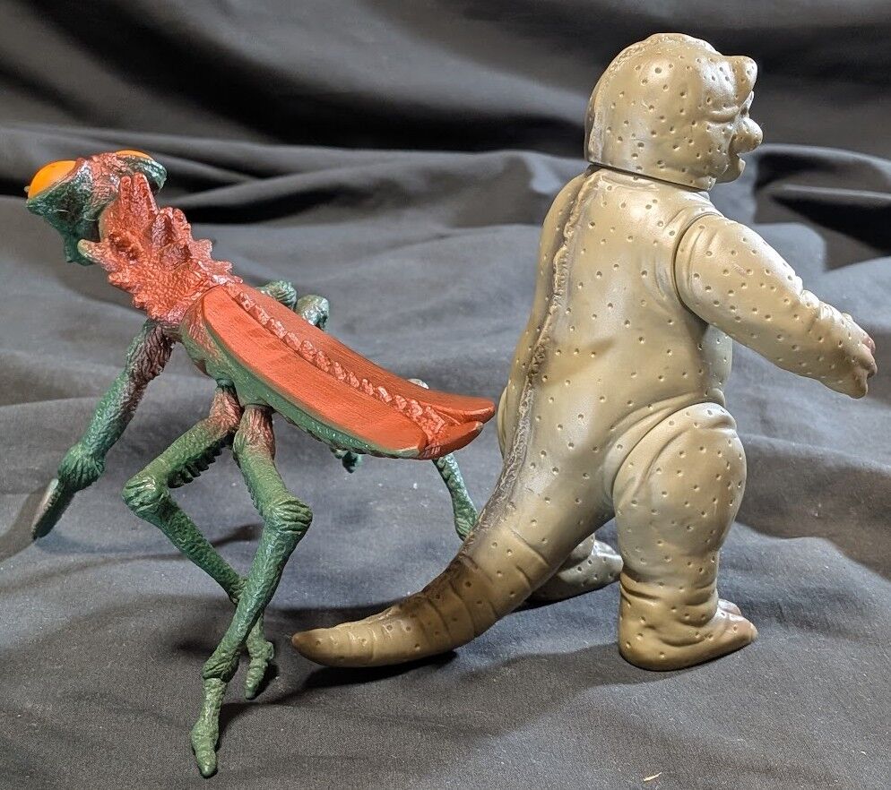 ミニラ＆カマキラス「ゴジラの息子」（バンダイ）ソフビフィギュア2体