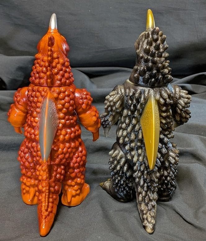 ブラックギラス＆レッドギラス「ウルトラマンレオ」登場（怪獣郷