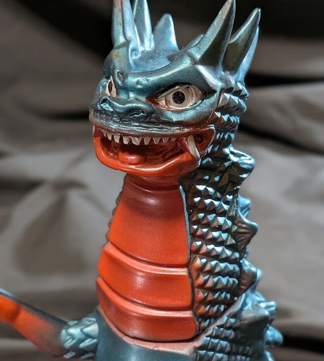ベムラー「ウルトラマン」登場怪獣（M1号）ソフビフィギュア赤茶色