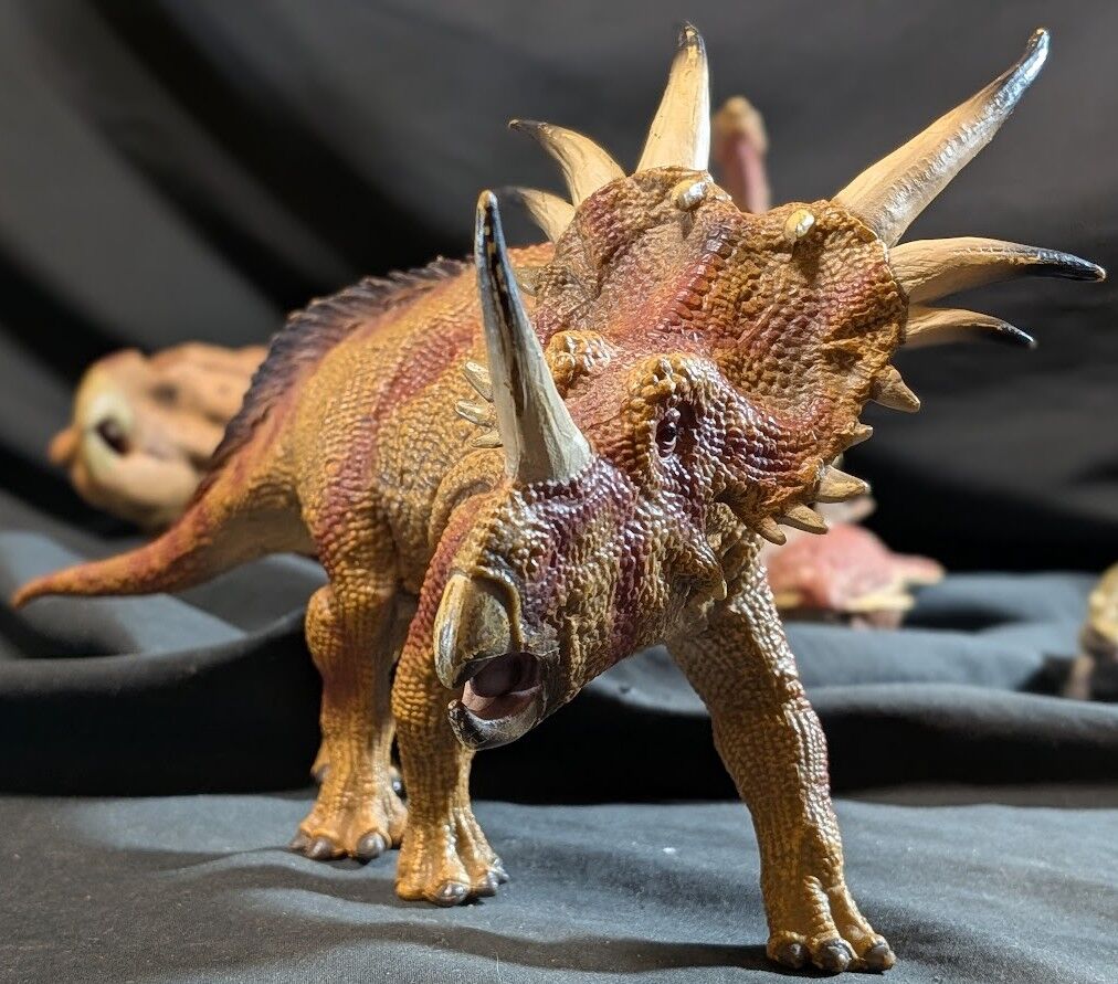 プロトケラトプス＆ダケントルルス他（ＣＯＬＬＥＣＴＡ）PVCフィギュア８体セット プロトケラトプス＆ダケントルルス他（COLLECTA）PVC