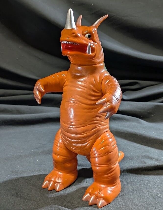 ネロンガ「ウルトラマン」登場怪獣（ブルマァク復刻）ソフビフィギュア