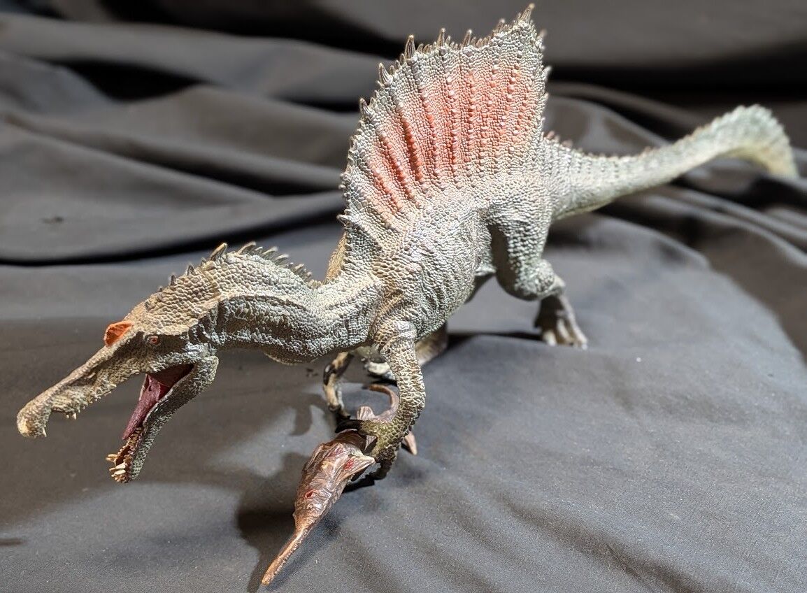 スピノサウルス（PNSO）PVCフィギュア 古代魚付 : 恐竜怪獣大進撃