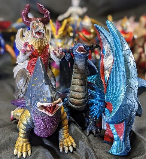 ウルトラマンガイア&登場怪獣・宇宙人(バンダイ)ソフビ ウルトラマンガイア&登場怪獣・宇宙人(バンダイ)ソフビ
