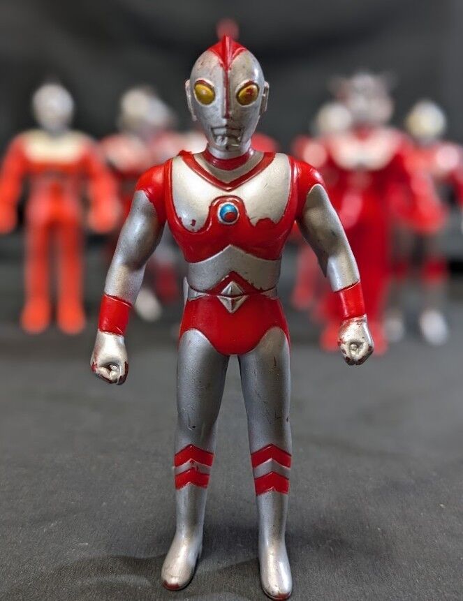 昭和ウルトラマン（バンダイ）ミドルサイズ ソフビフィギュア11体