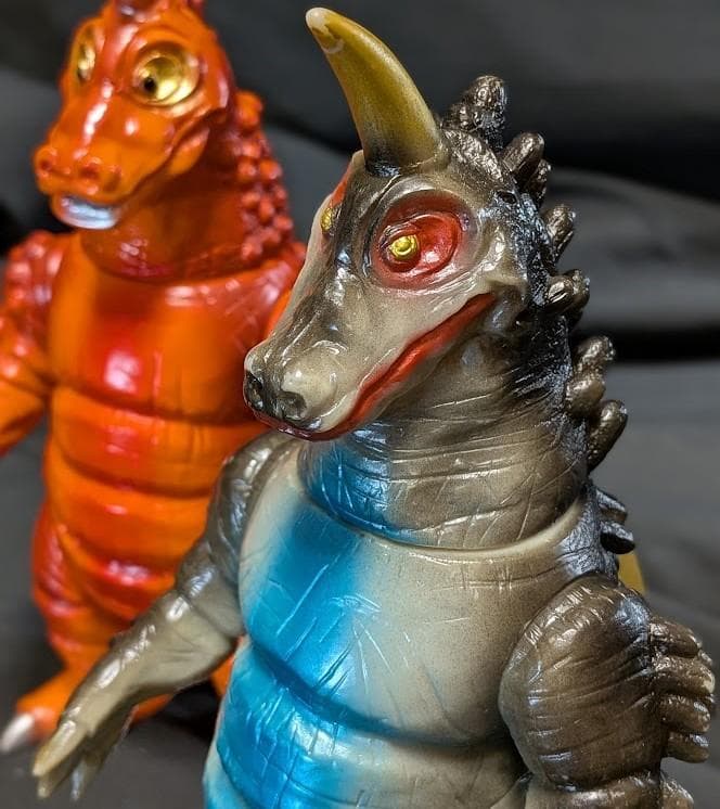 ブラックギラス＆レッドギラス「ウルトラマンレオ」登場（怪獣郷