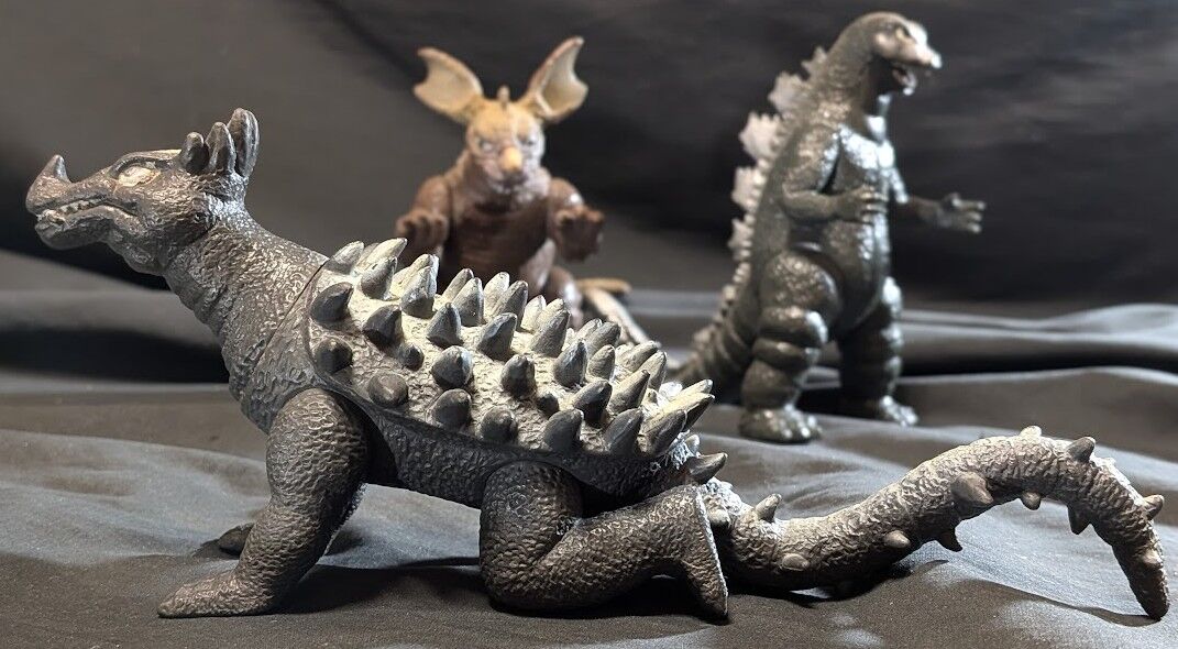 昭和ゴジラ＆アンギラス＆バラゴン（ヤマカツ）ソフビフィギュア3体