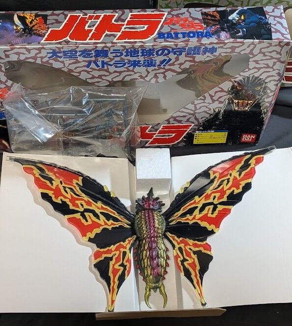 平成VS版モスラ＆バトラ（バンダイ）未使用・箱付 フィギュア2体