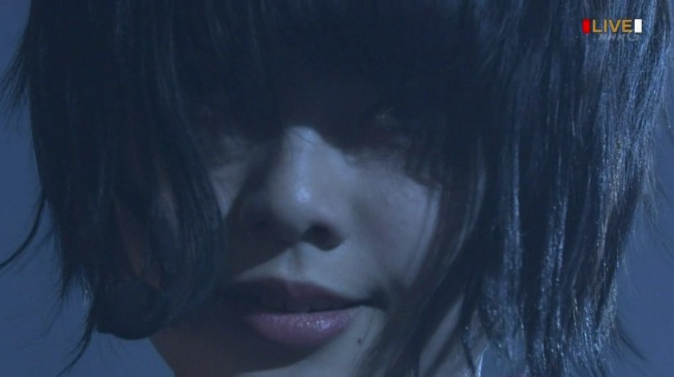 欅坂46 平手友梨奈 魂のパフォーマンスにファン騒然 乃木坂 欅坂 一般人の反応