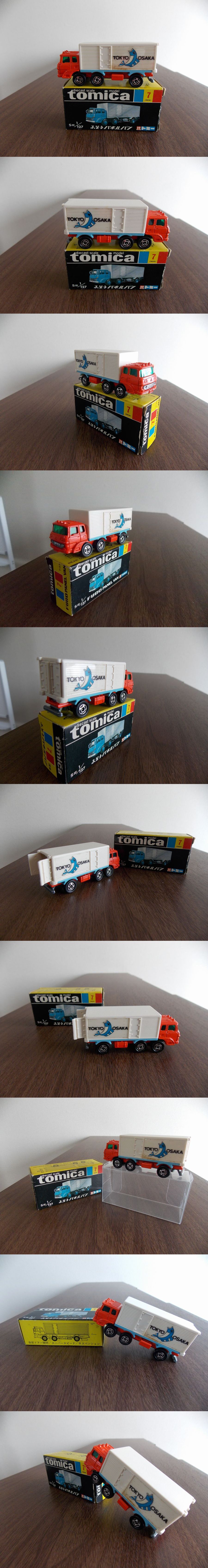 ＊475 　　トミカ　黒箱ジャパン物　ふそう　パネルバン　お魚輸送冷凍車　後部ドア開閉可能　程度良いです　透明ケース付き