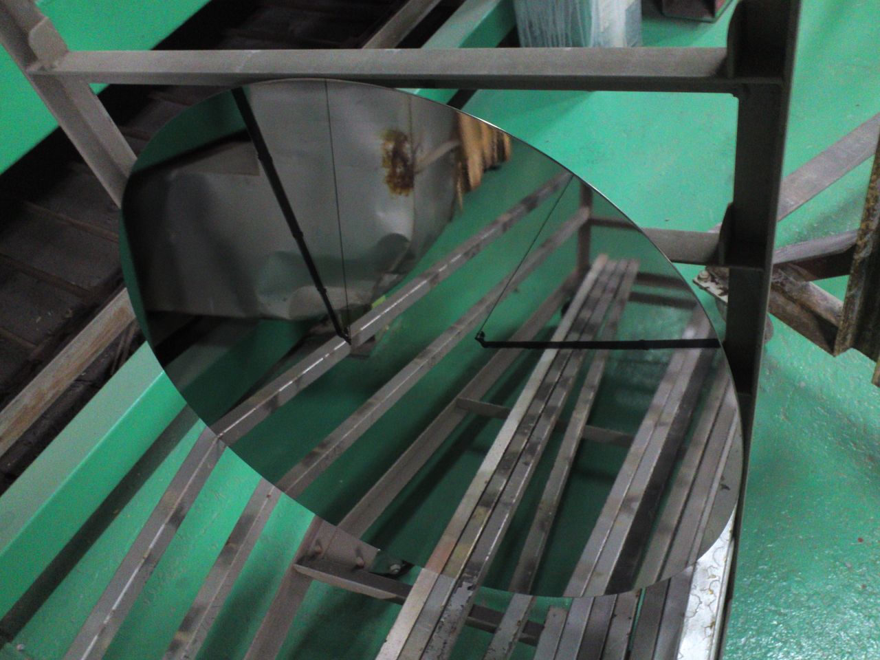 ステンレス鏡面オブジェにクリアー塗装を施しました 金属塗装 焼付塗装 塗替のダイワ 実績紹介 岐阜県 各務原市